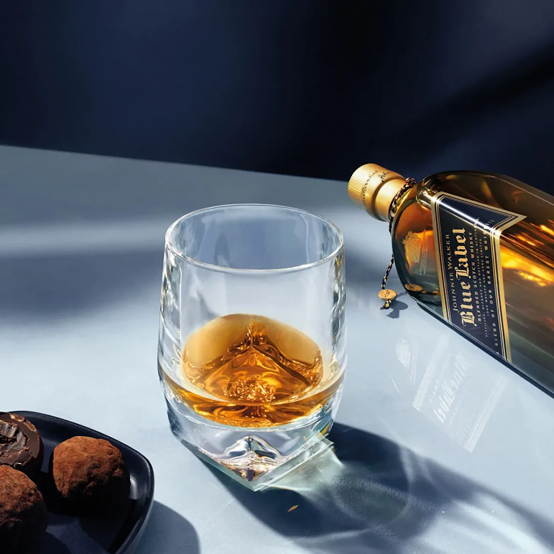 Johnnie Walker Blue Label whiskey bottle – Premium whiskey available online with fast delivery from The V Bar in Kenya.